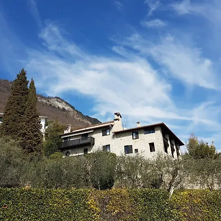 Apartment Antico Fienile Belvedere Gardone Riviera
