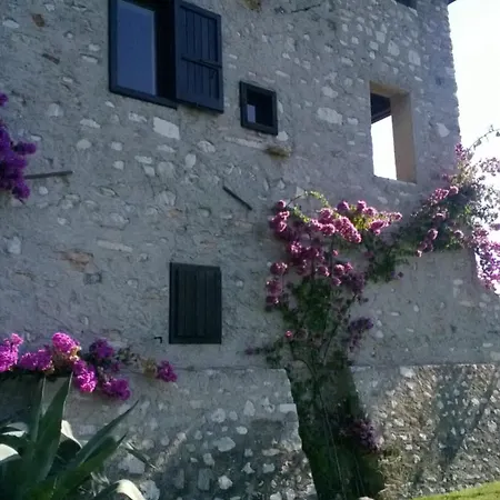 Apartment Antico Fienile Belvedere Gardone Riviera