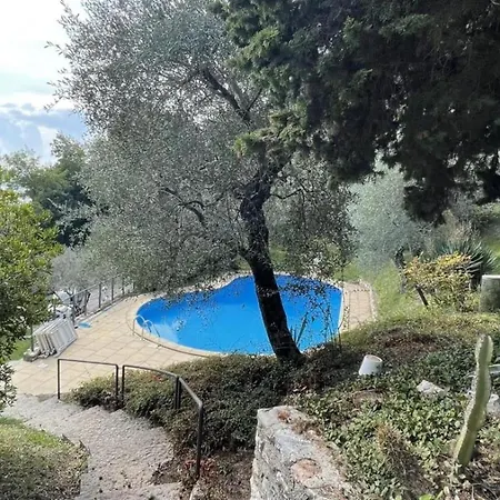 Antico Fienile Belvedere Apartment Gardone Riviera